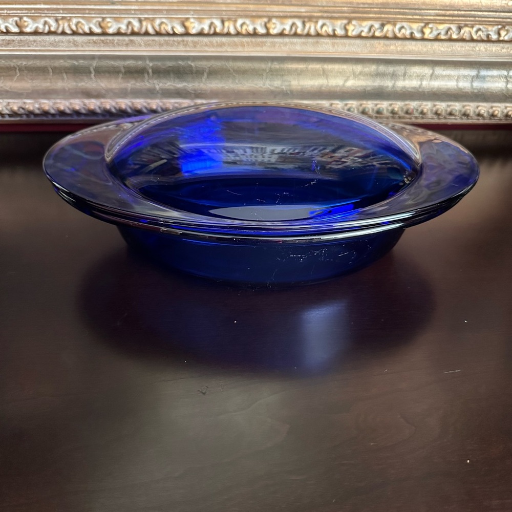 Vintage Anchor & Hocking Blue casserole dish 2Qt.